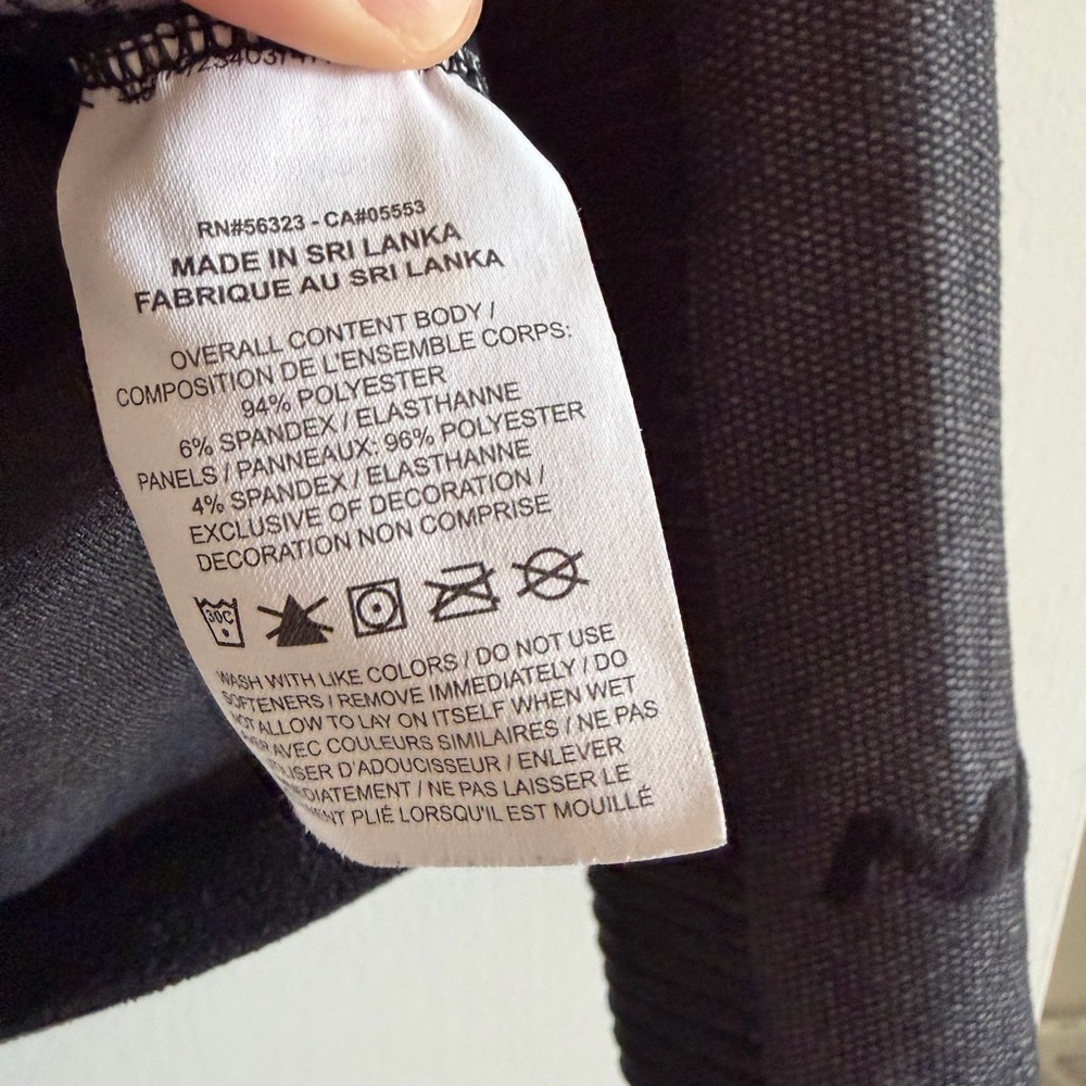 Nike Pro HyperWarm Black/Gray Pullover Long Sleeve Top size Small EUC - Picture 13 of 14